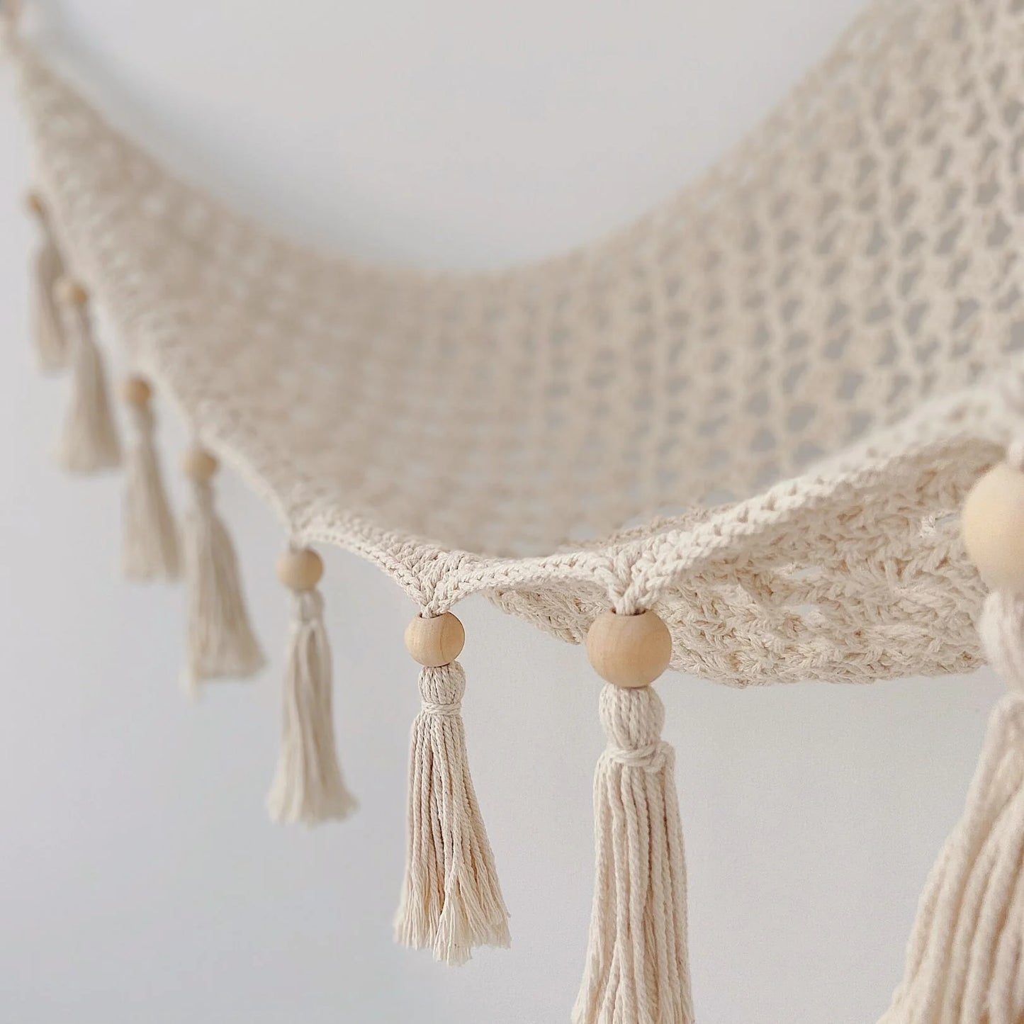 Hamaca de juguete de macramé